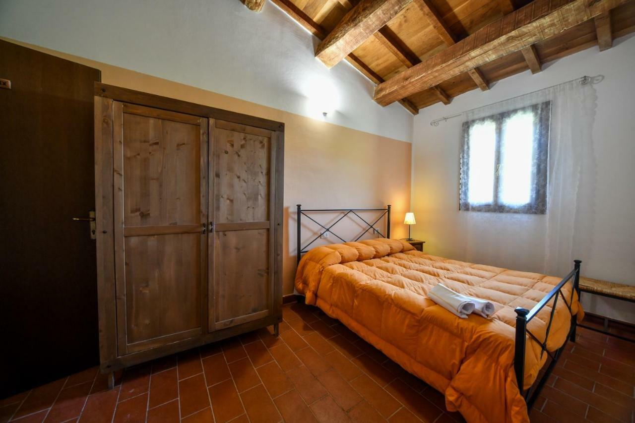 Agriturismo La Valle Dei Bronzetti 카시아 외부 사진