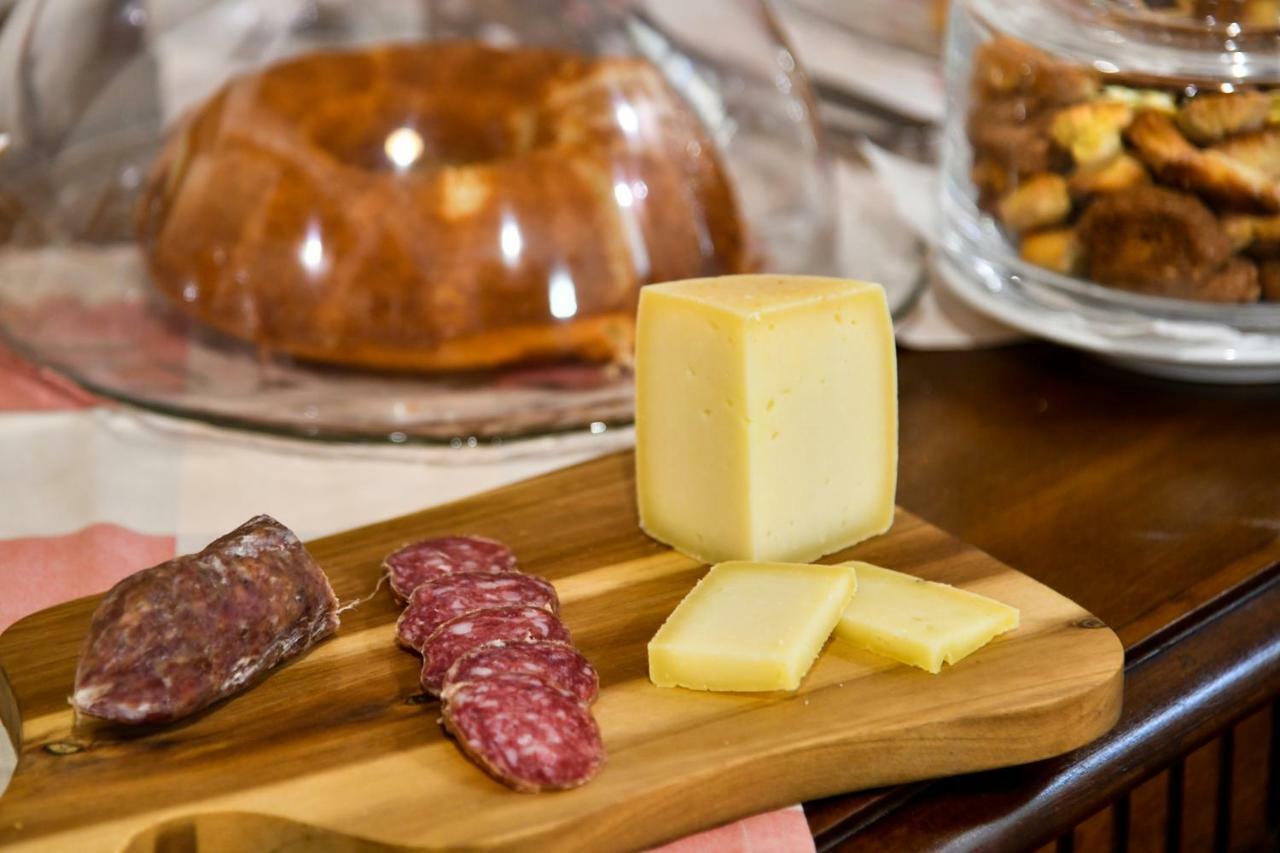 Agriturismo La Valle Dei Bronzetti 카시아 외부 사진